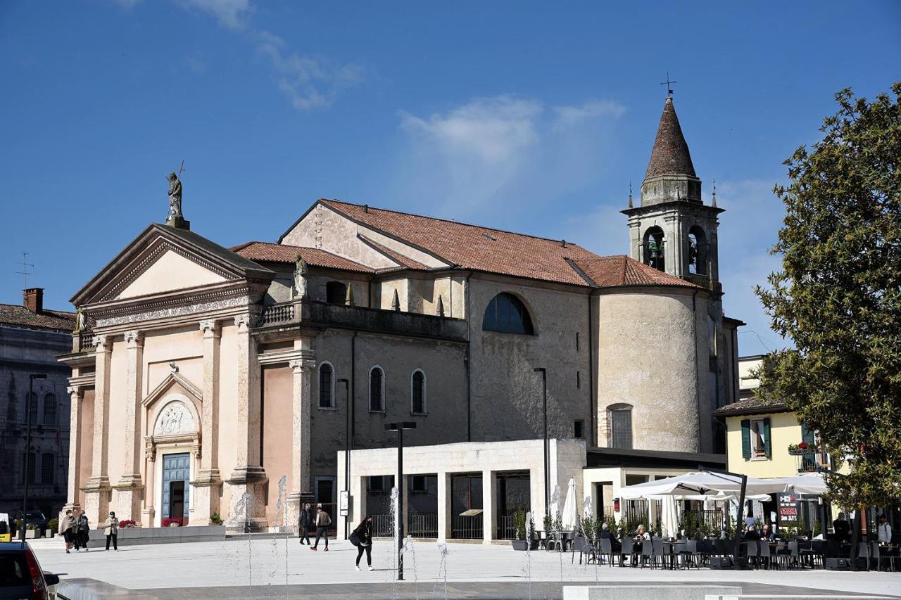 Prigioni House Bed & Breakfast Peschiera del Garda Bagian luar foto