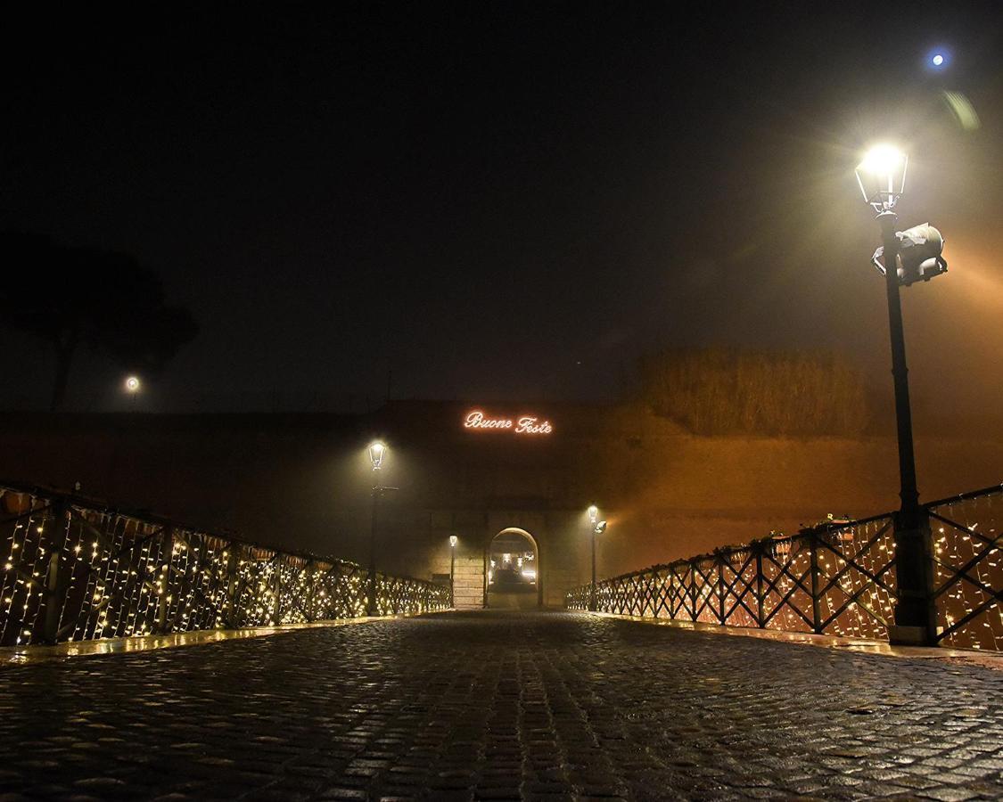 Prigioni House Bed & Breakfast Peschiera del Garda Bagian luar foto