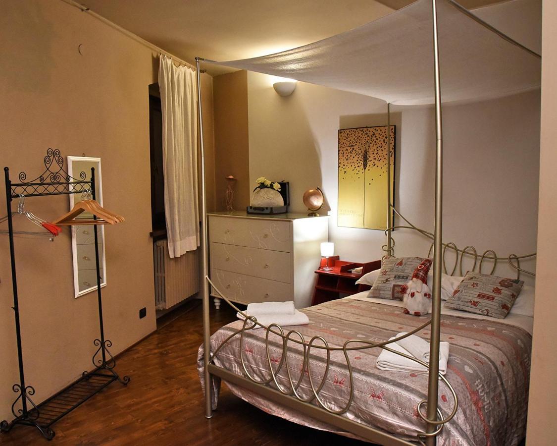 Prigioni House Bed & Breakfast Peschiera del Garda Bagian luar foto