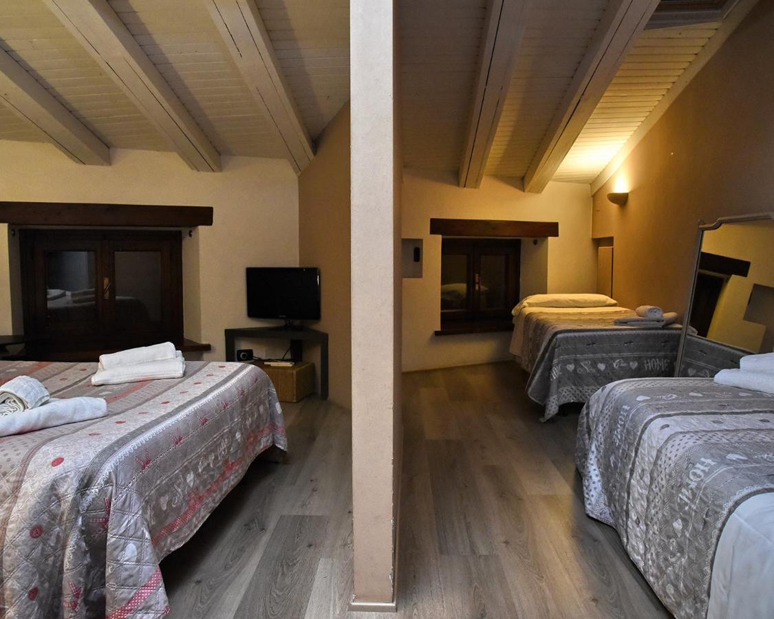 Prigioni House Bed & Breakfast Peschiera del Garda Bagian luar foto